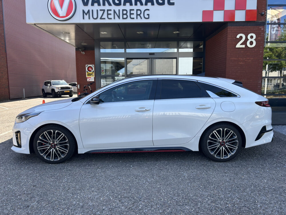 Kia ProCeed