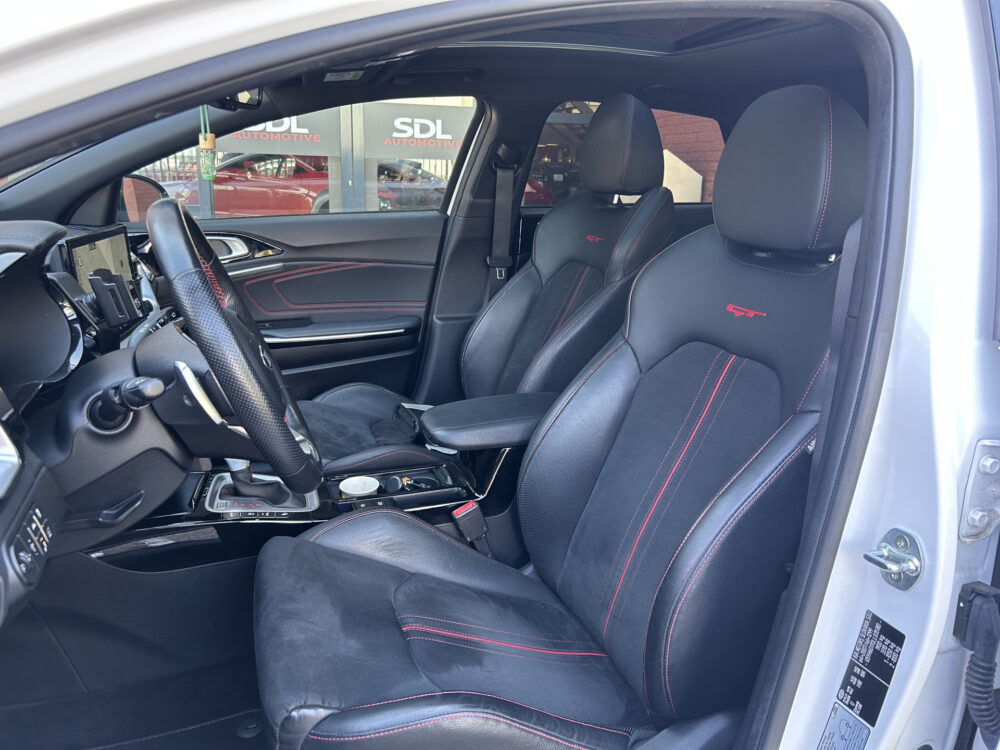 Kia ProCeed