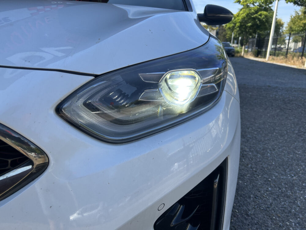 Kia ProCeed
