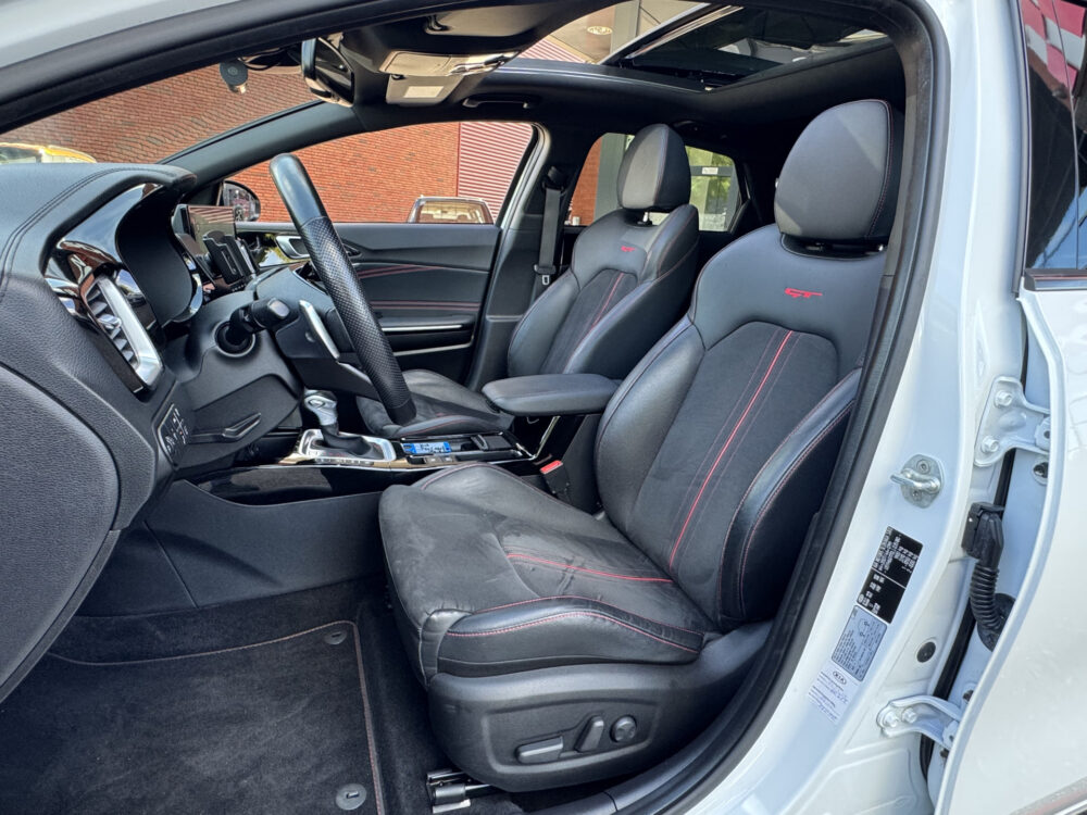 Kia ProCeed