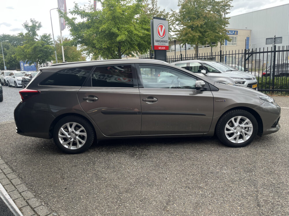 Toyota Auris Touring Sports