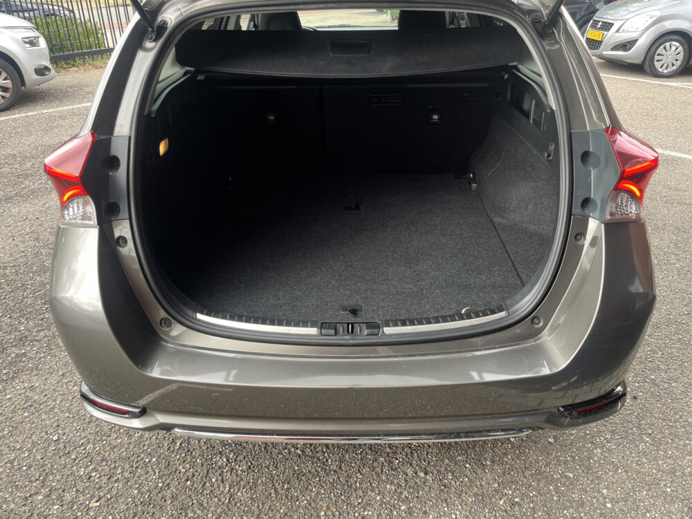 Toyota Auris Touring Sports