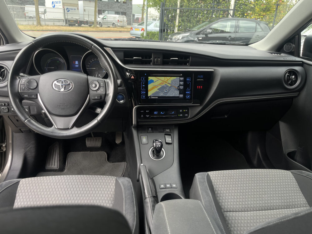 Toyota Auris Touring Sports
