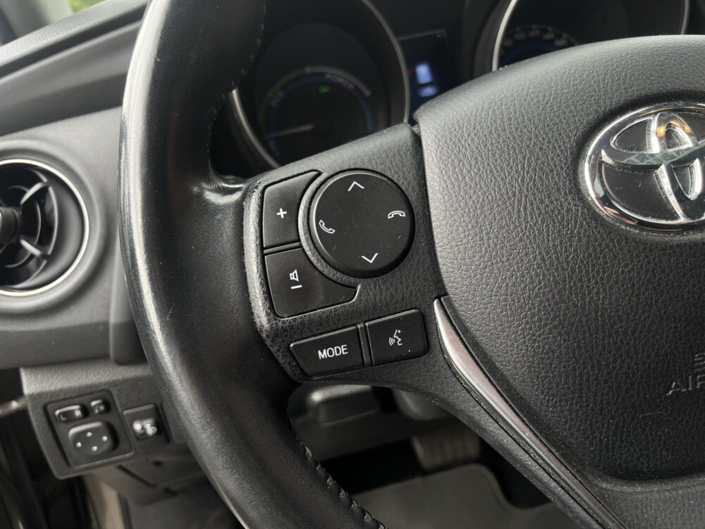 Toyota Auris Touring Sports