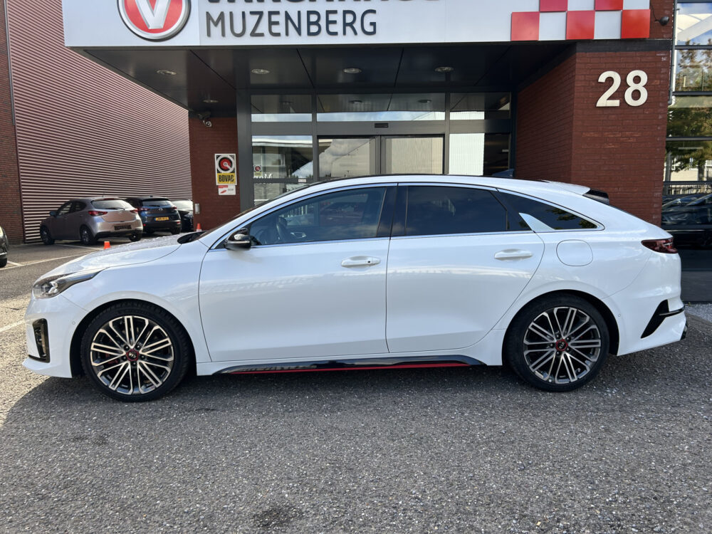 Kia ProCeed