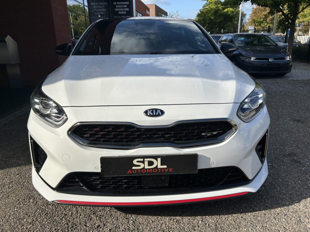 Kia ProCeed