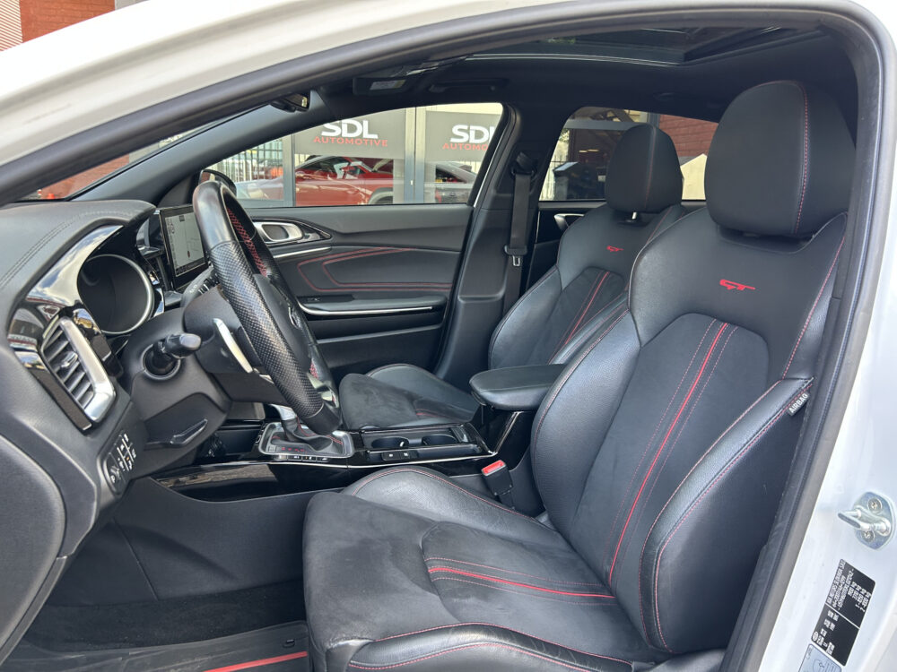 Kia ProCeed