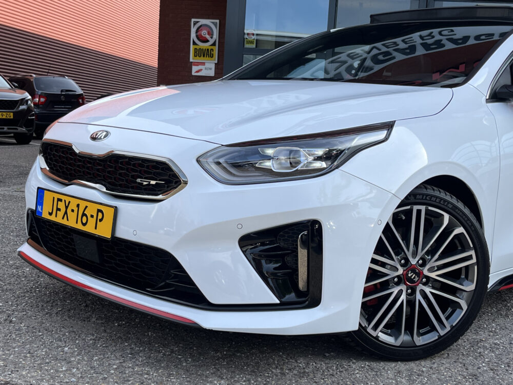 Kia ProCeed