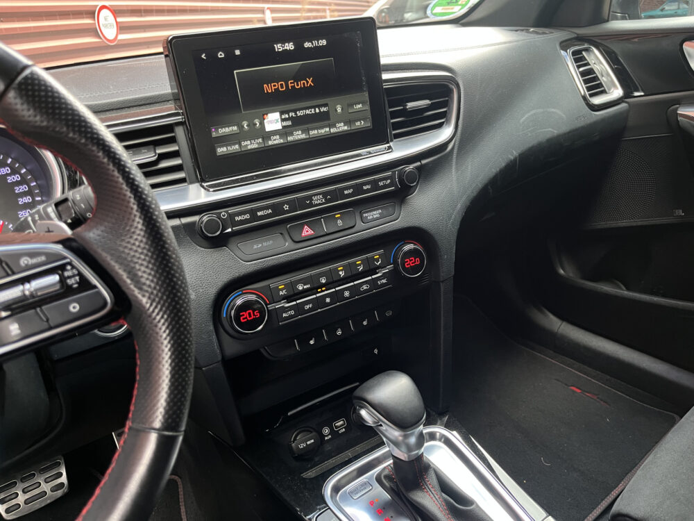 Kia ProCeed
