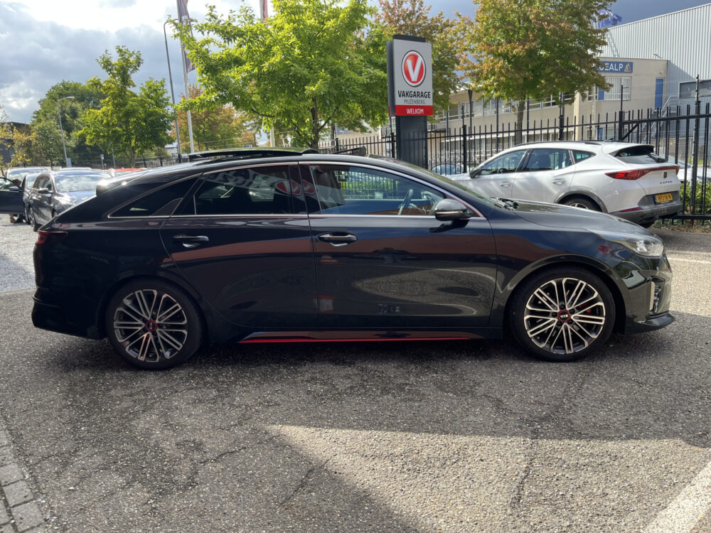 Kia ProCeed