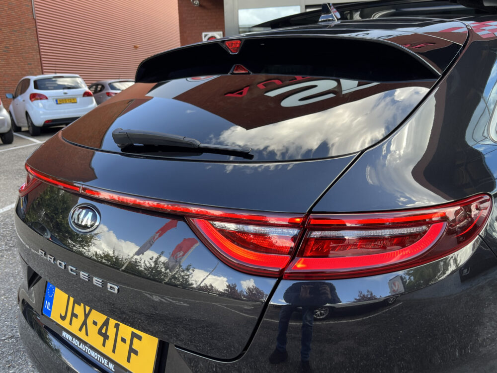 Kia ProCeed