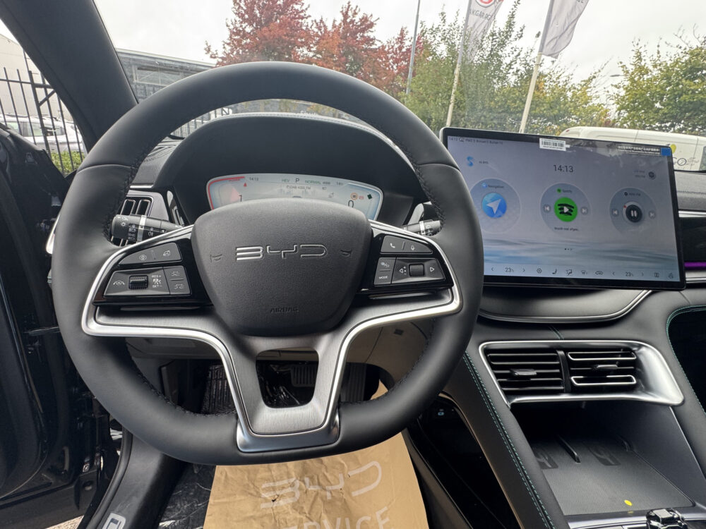 BYD SEAL U