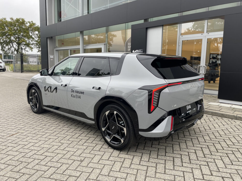 Kia EV4