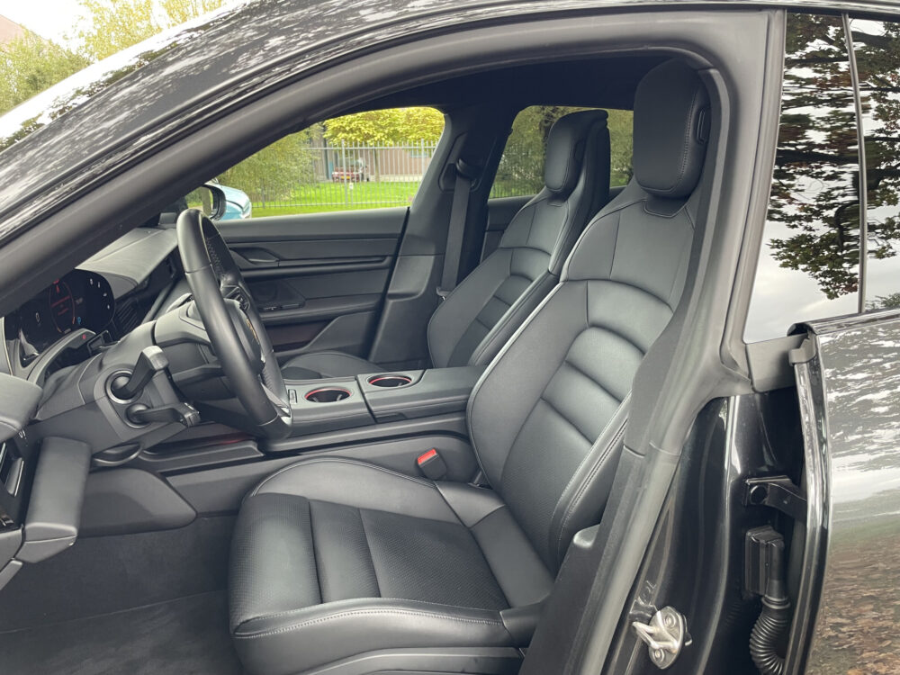 Porsche Taycan Cross Turismo