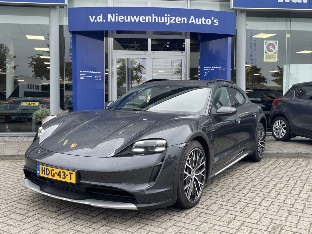 Porsche Taycan Cross Turismo