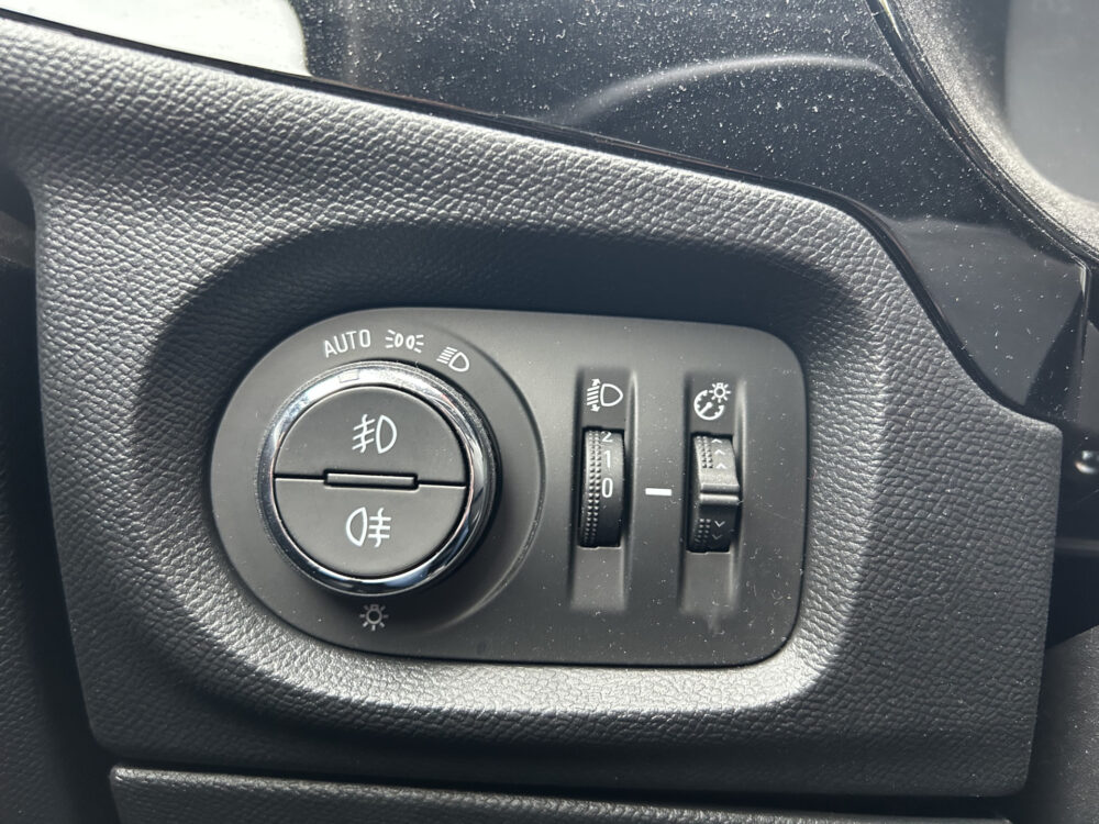 Opel CORSA-E