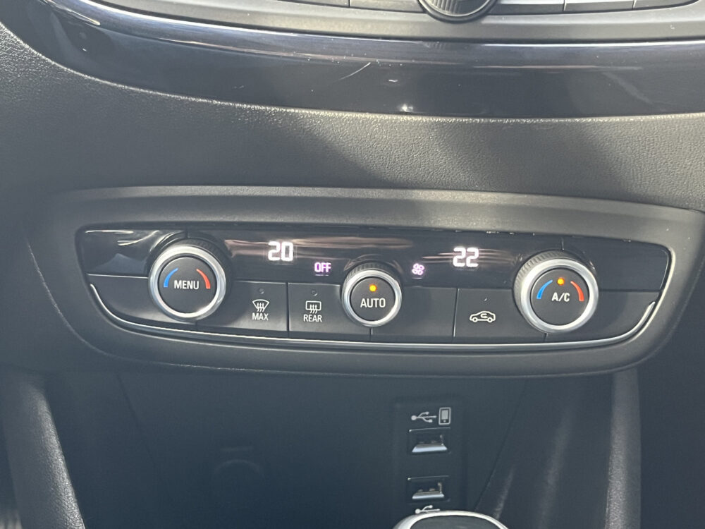 Opel Crossland X