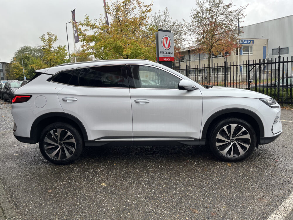 BYD SEAL U