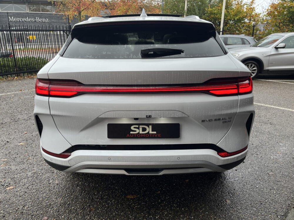 BYD SEAL U