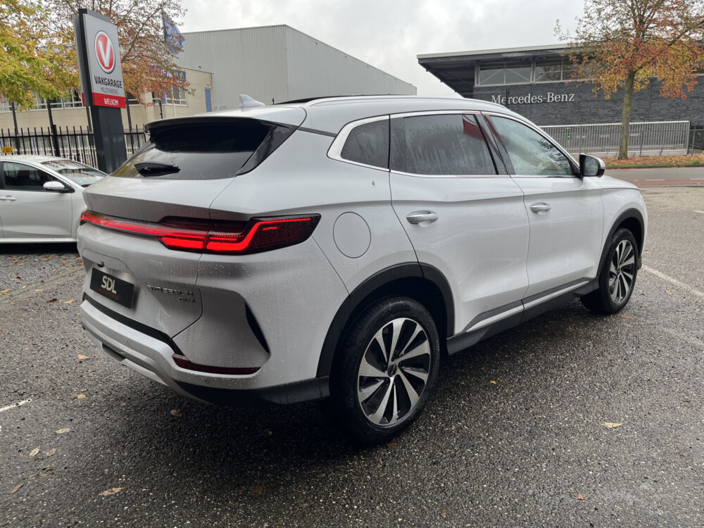 BYD SEAL U