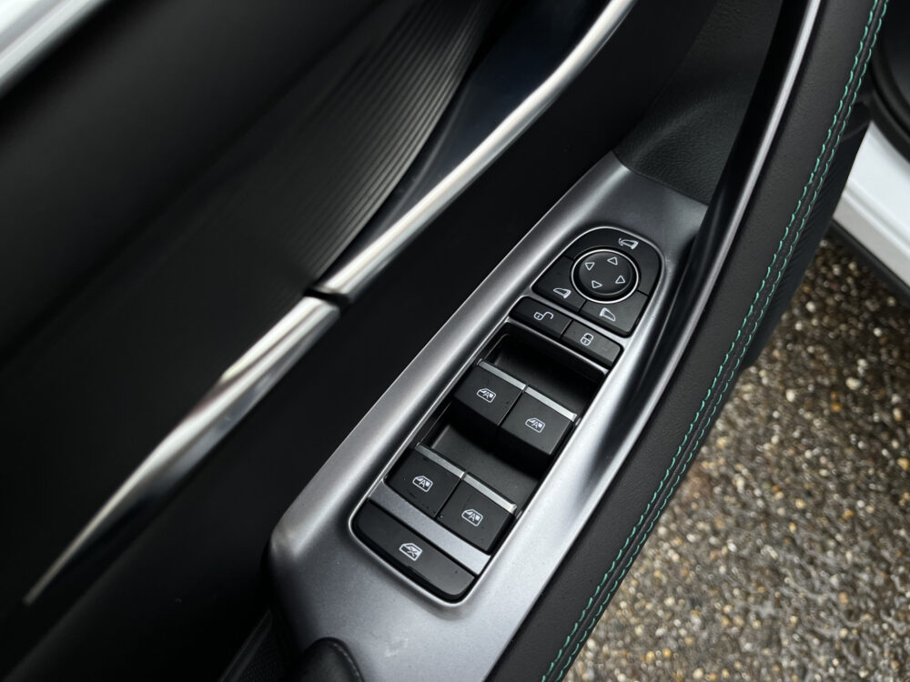 BYD SEAL U