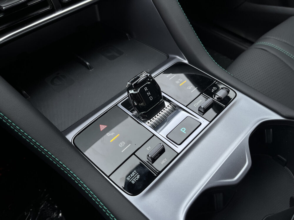 BYD SEAL U