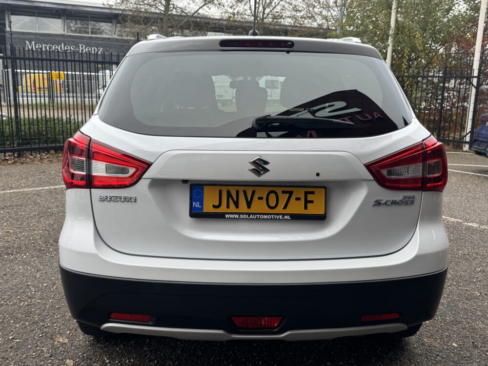 Suzuki S-Cross