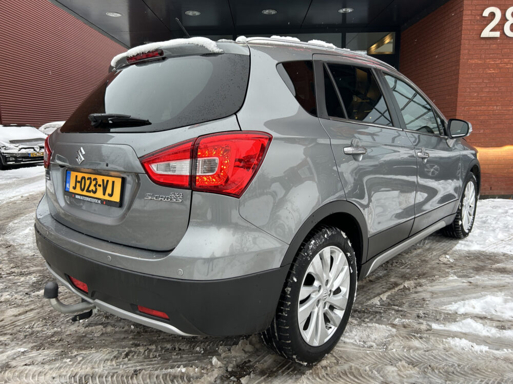 Suzuki S-Cross