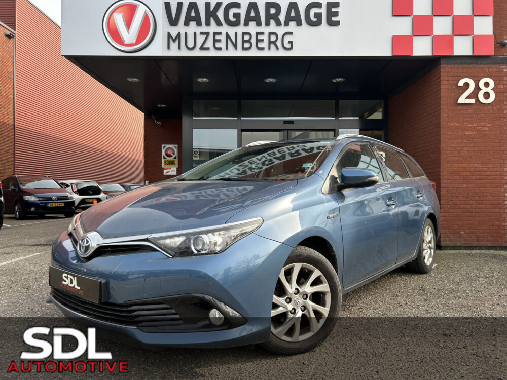 Toyota Auris Touring Sports