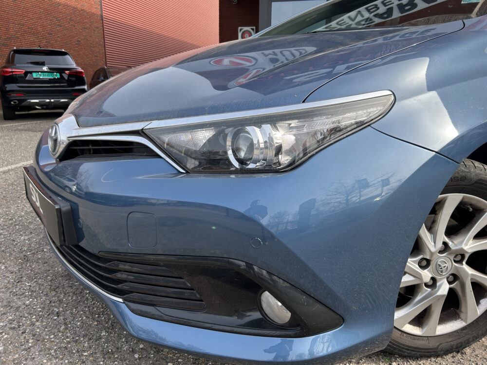 Toyota Auris Touring Sports