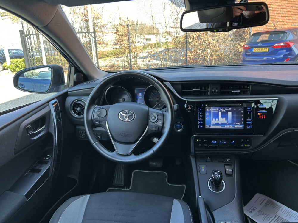 Toyota Auris Touring Sports