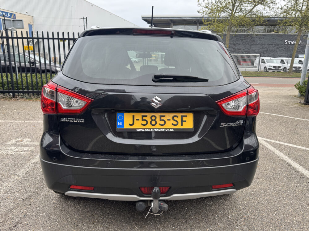 Suzuki S-Cross