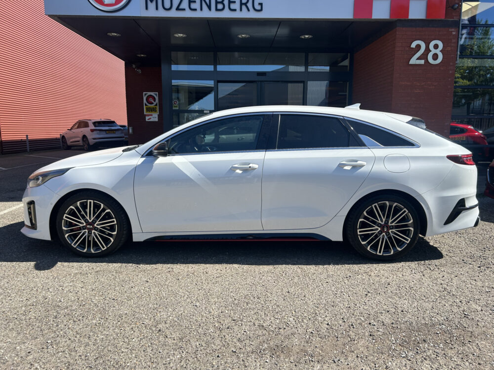 Kia ProCeed