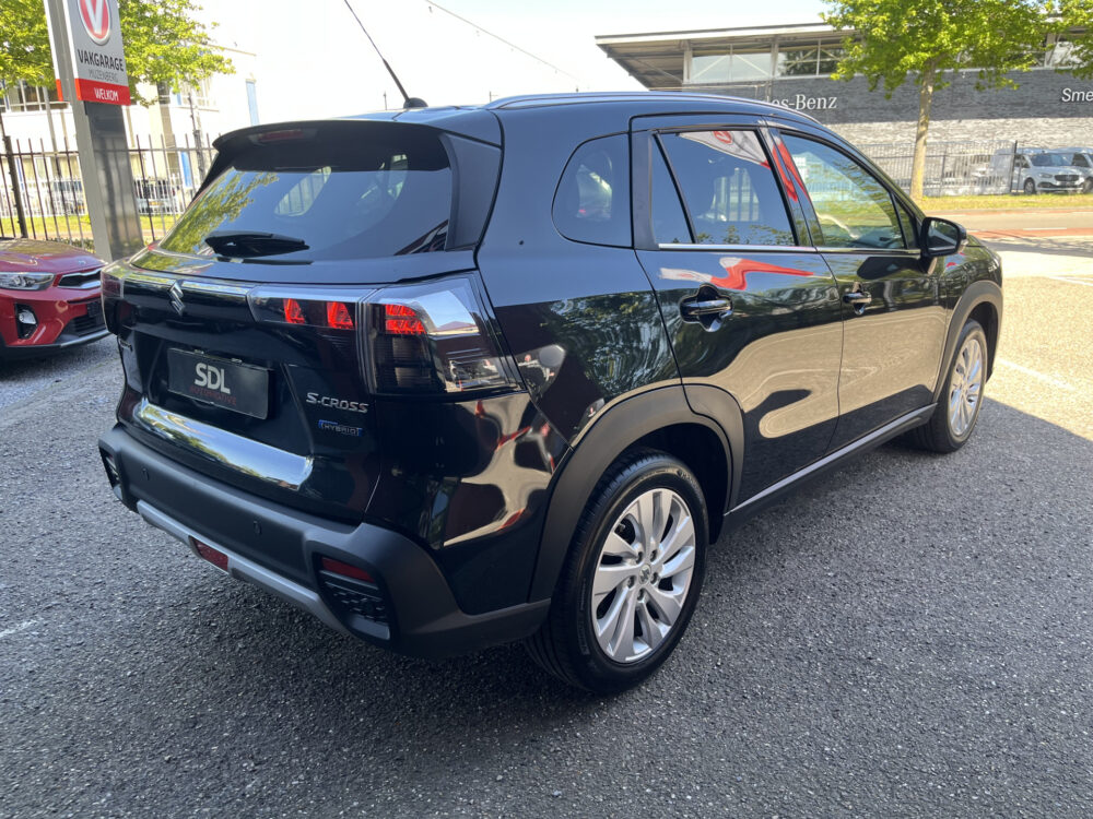 Suzuki S-Cross