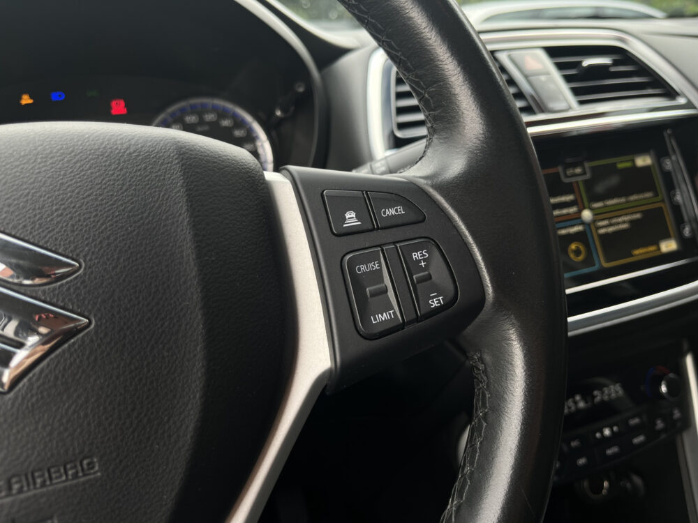 Suzuki S-Cross