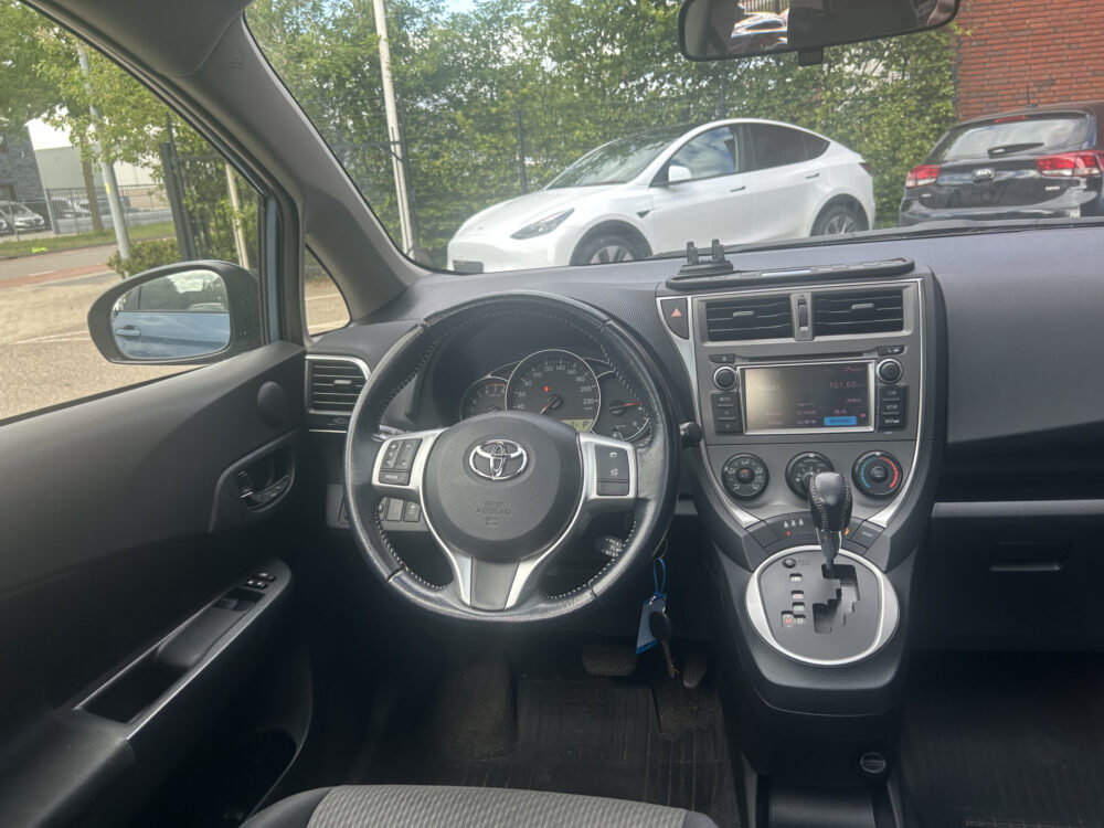 Toyota Verso-S