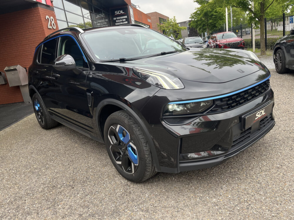 Lynk & Co 01