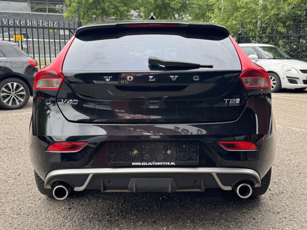 Volvo V40
