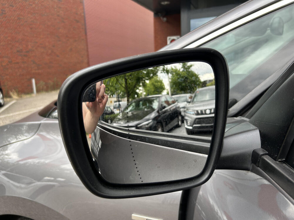 54523297-renault-scenic-2017