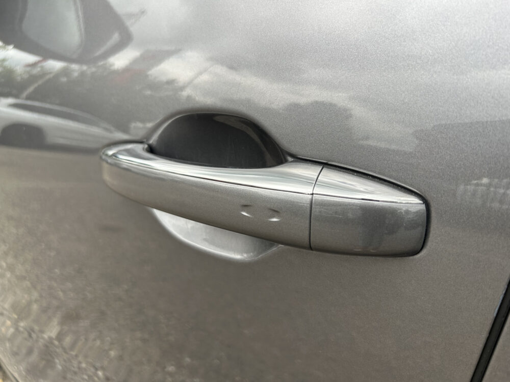 54523297-renault-scenic-2017