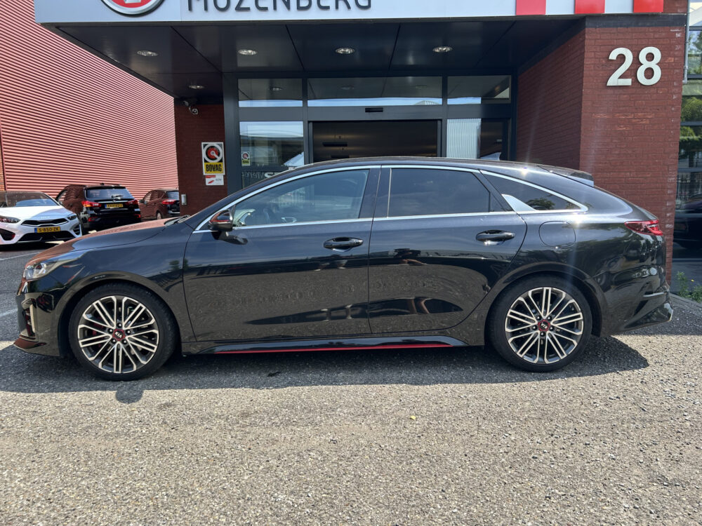 Kia ProCeed