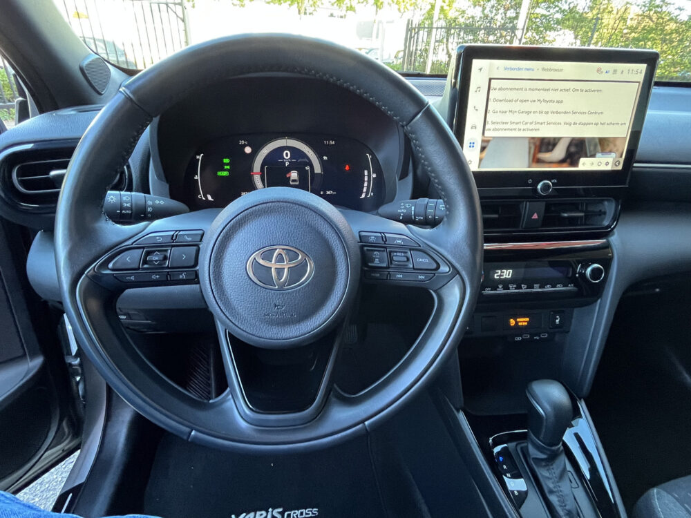 55357587-toyota-yaris-cross-2025