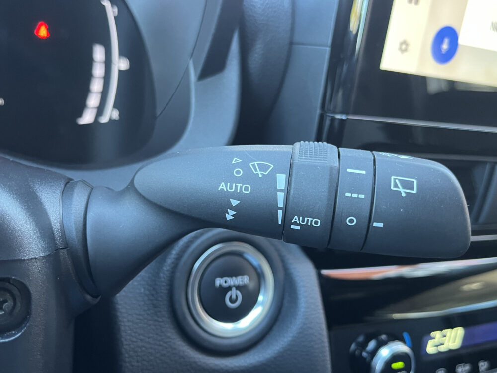 55357587-toyota-yaris-cross-2025