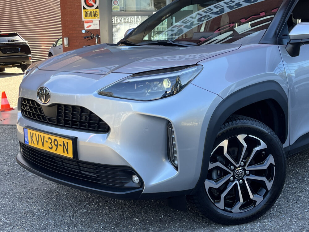 55357587-toyota-yaris-cross-2025
