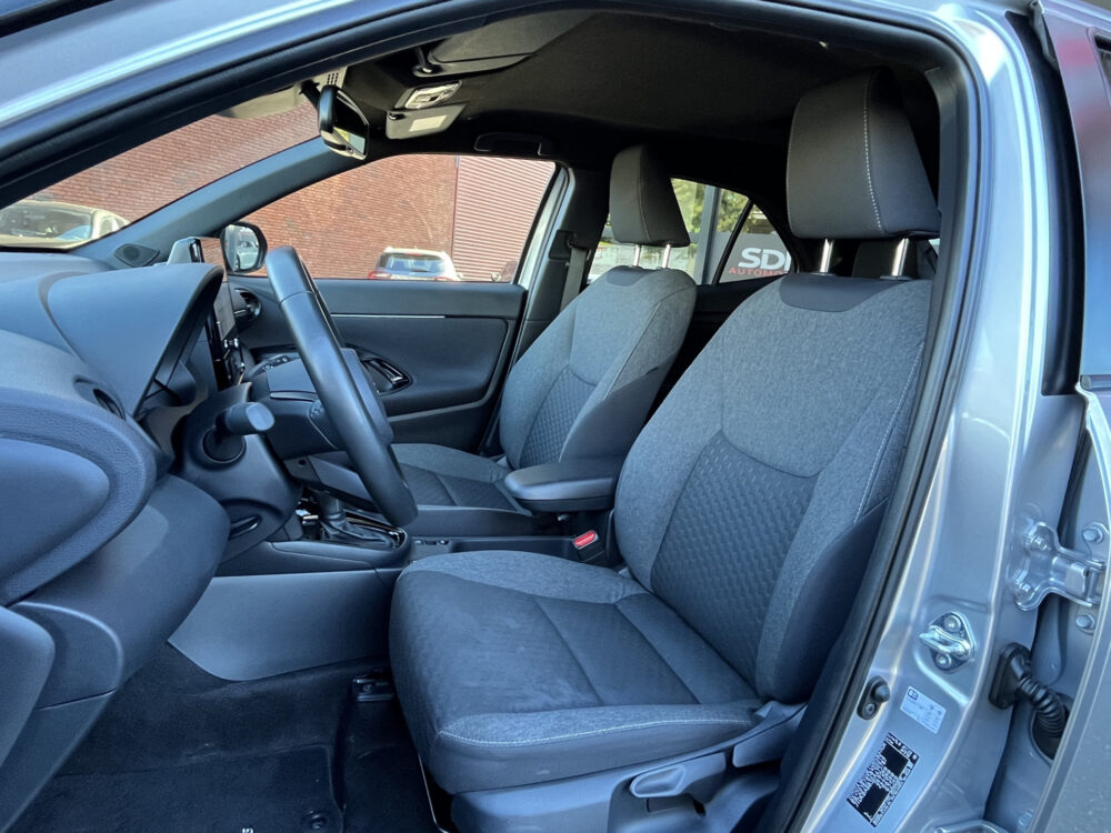 55357587-toyota-yaris-cross-2025
