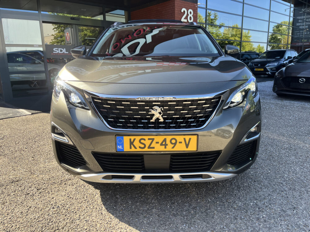 55553961-peugeot-5008-2019