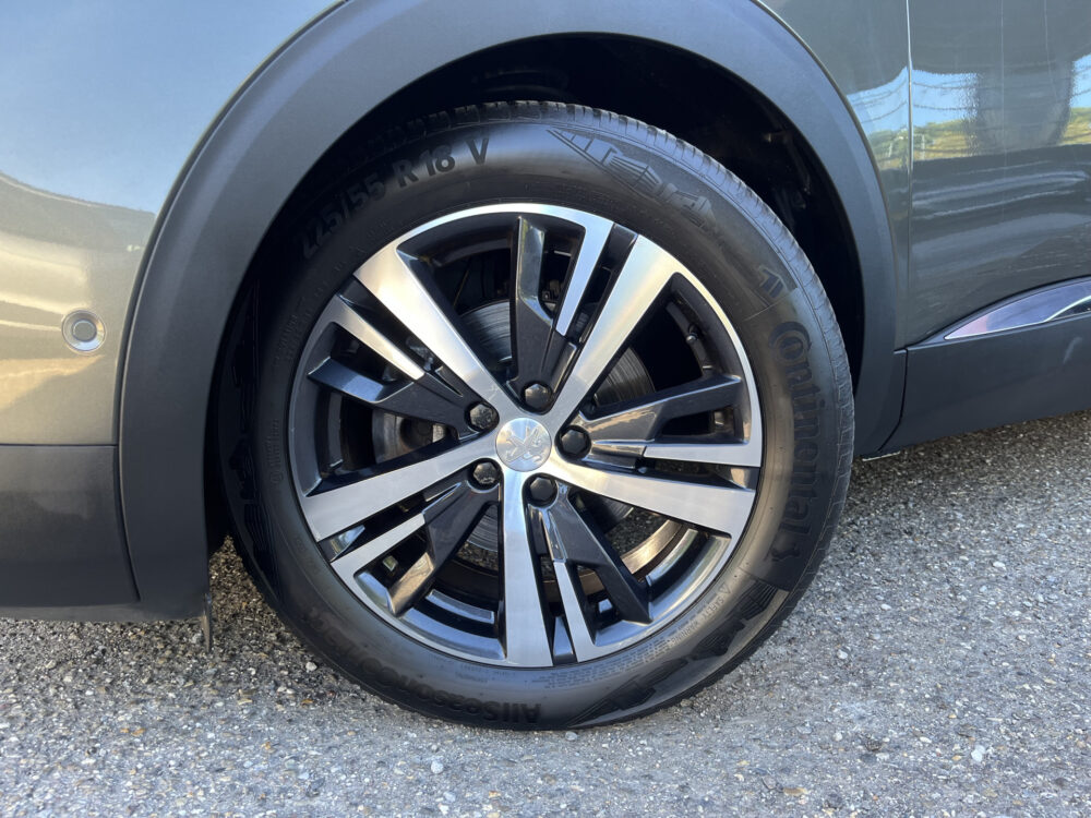 55553961-peugeot-5008-2019