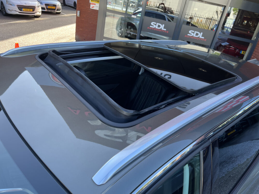 55553961-peugeot-5008-2019