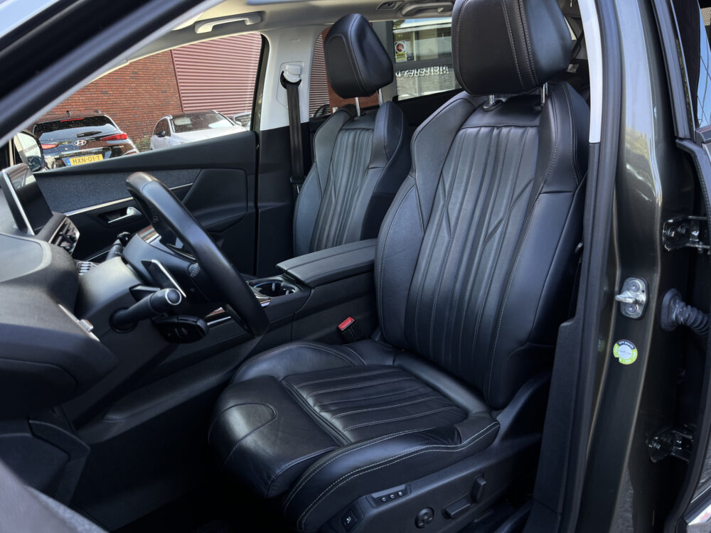 55553961-peugeot-5008-2019