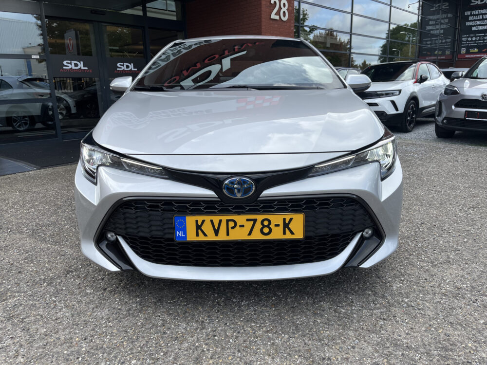 55723313-toyota-corolla-2019